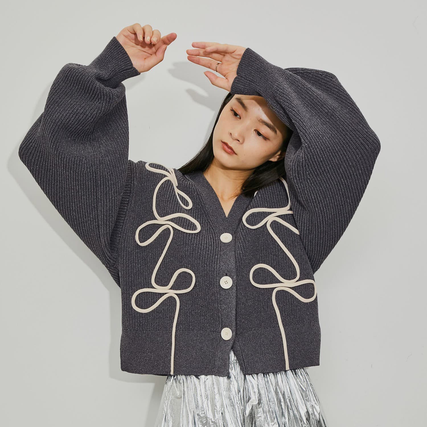 ニットカーディガン リボン刺繍モヘアカーディガン