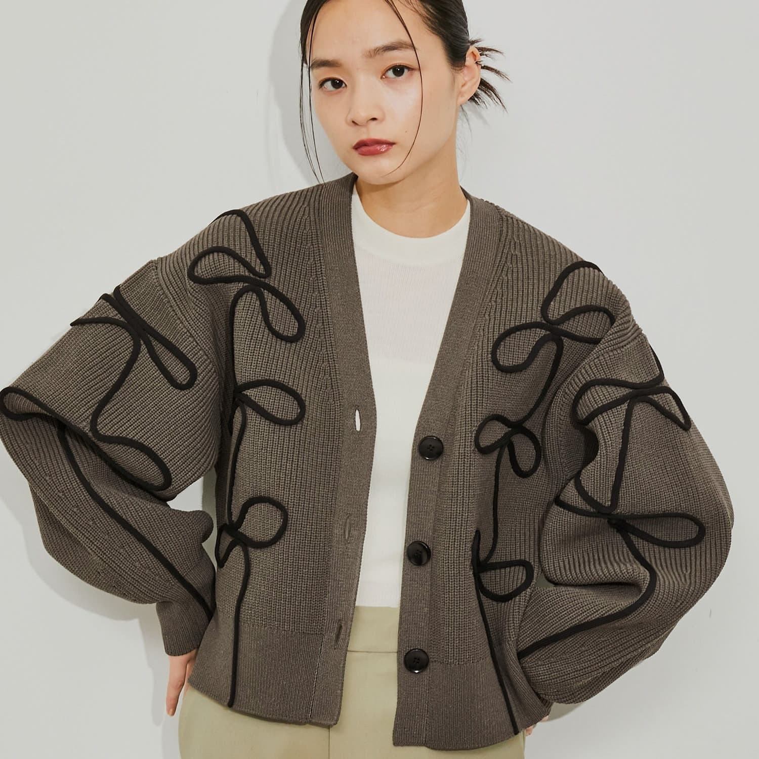 ニットカーディガン リボン刺繍モヘアカーディガン