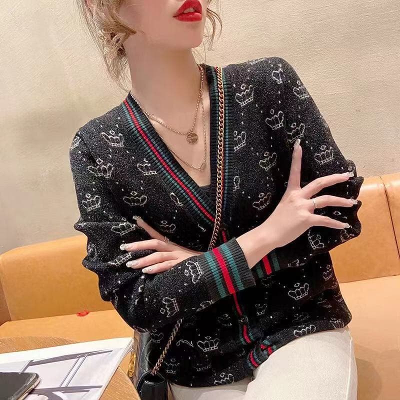 ニットカーディガン 王冠刺繍モヘアニットカーディガン