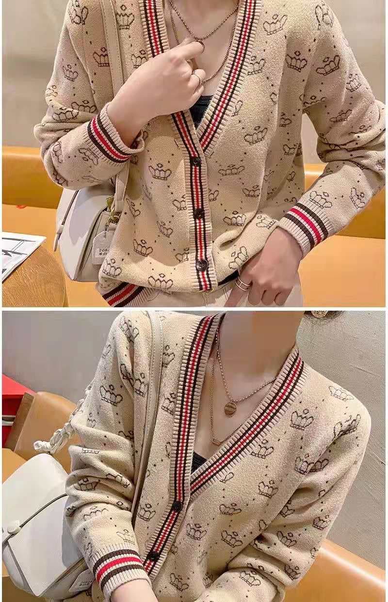 ニットカーディガン 王冠刺繍モヘアニットカーディガン